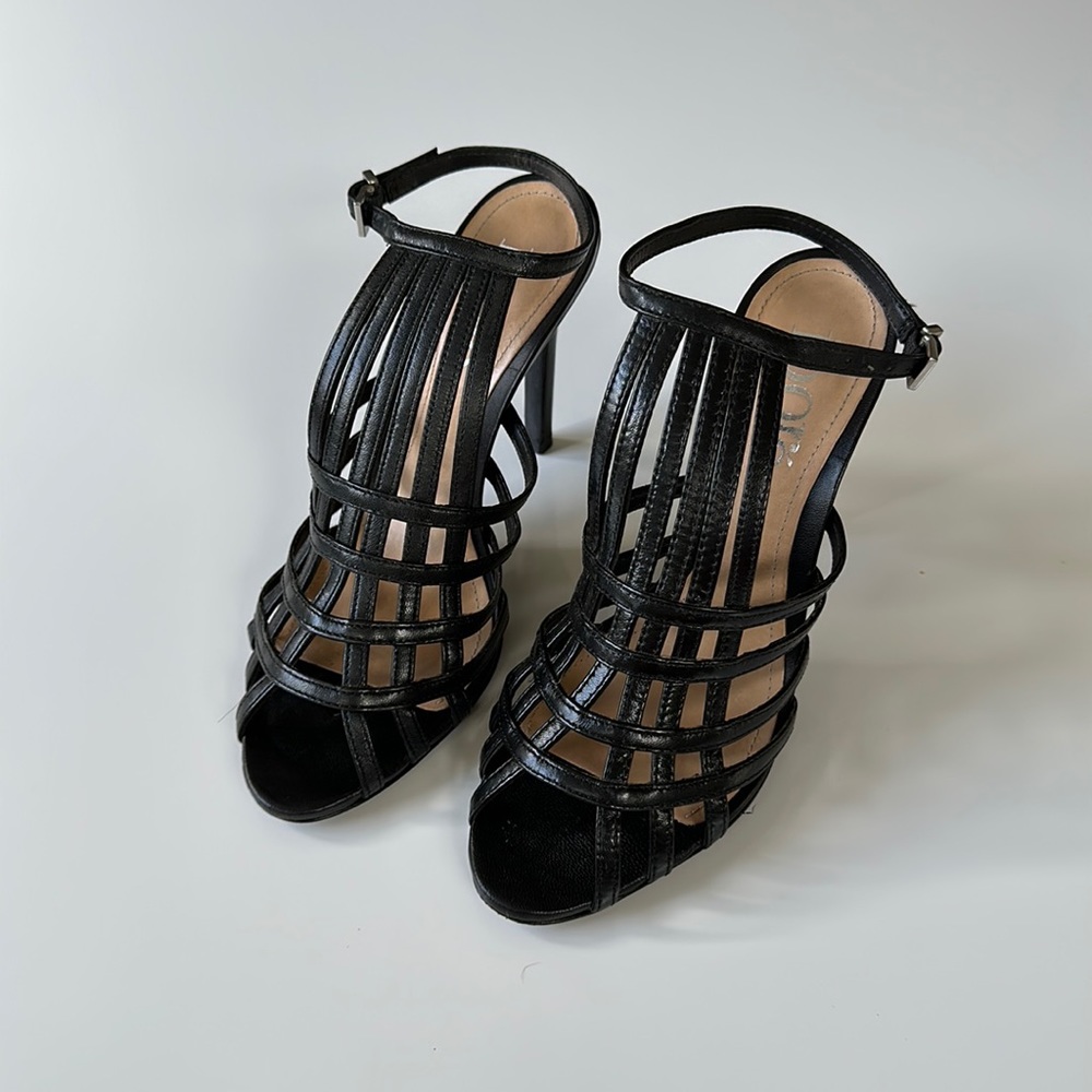 Idoré Black Heels Size 6.5
